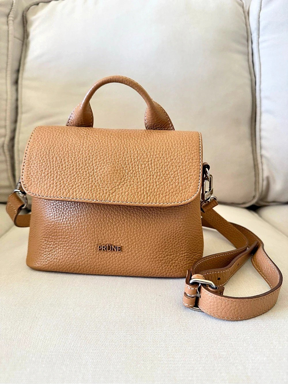 PRÜNE Pebbled Crossbody Bag in Brown